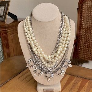 Stella and Dot Starlet Pearl necklace